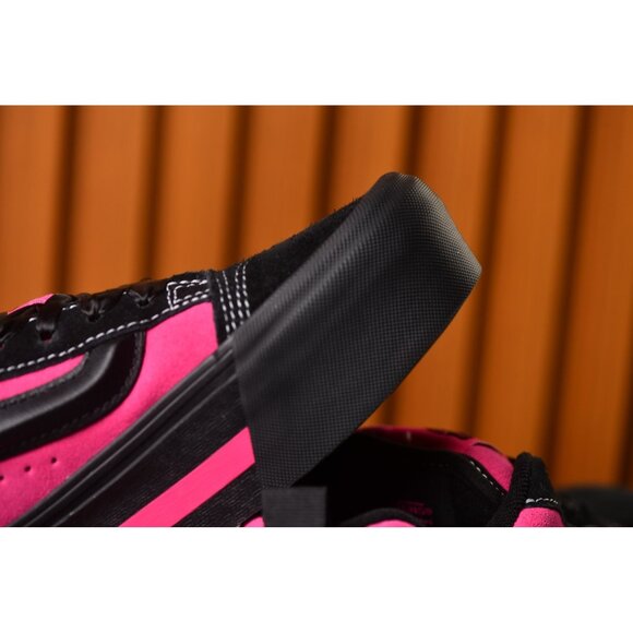 New! Size: 7.5 Women | VANS Knu Skate Platform Stacked | Black/Pink Satin - Picture 9 of 16